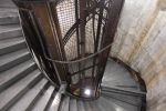 PICTURES/London - Down Street Tube Station/t_Stairs1.JPG